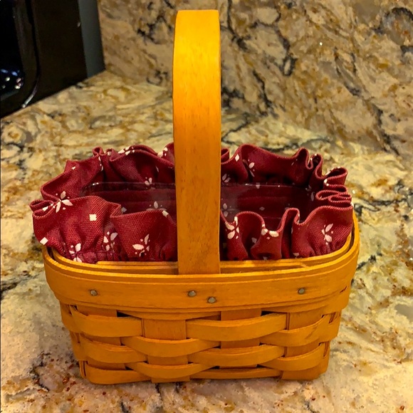 Longaberger Basket - Picture 1 of 3